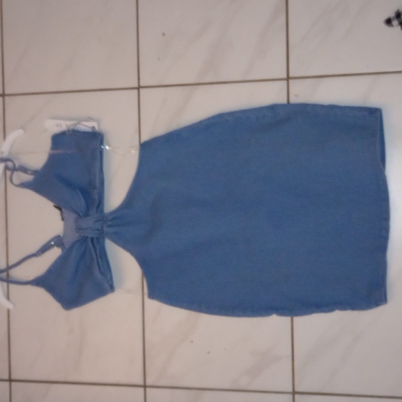 Denim dress nwt boutique dress with cut out back bow in the front med wash small - Picture 1 of 2